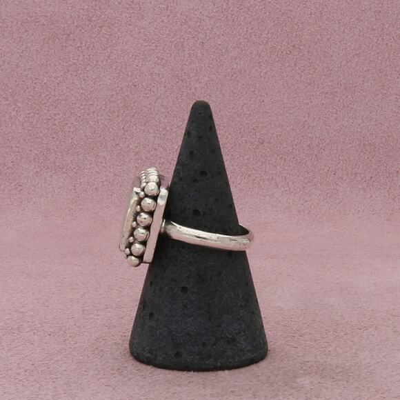 sterling silver vintage beaded mother of pearl square ring size 8.5 - Picture 2 of 3